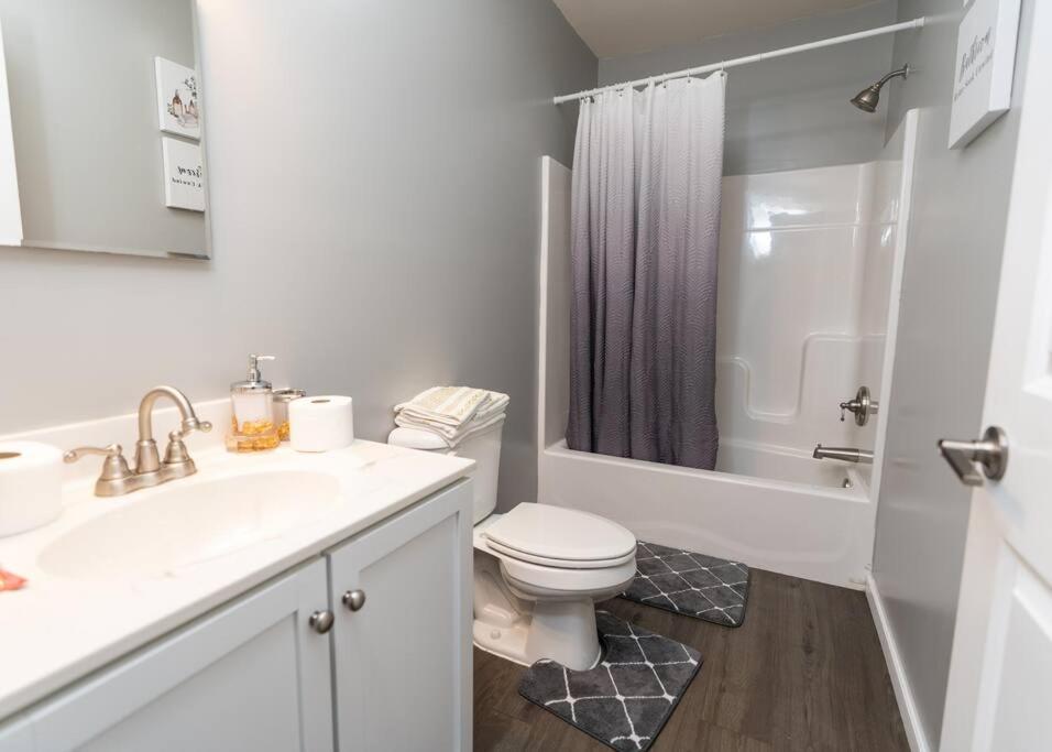 Elegant Apt By Ewr & Pennstation Newark Ngoại thất bức ảnh