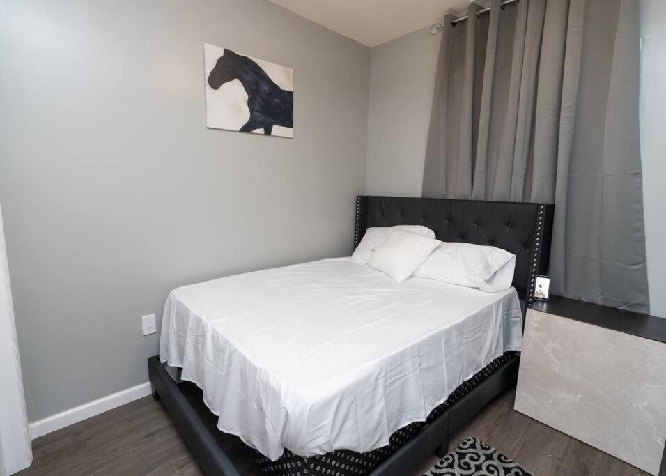 Elegant Apt By Ewr & Pennstation Newark Ngoại thất bức ảnh